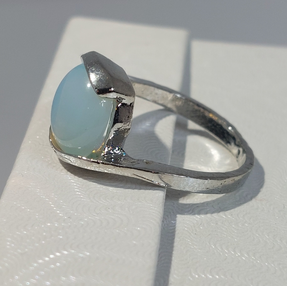 2 For $20 Sale Fashion Jewelry Ring Size 7.5 Crystal Iridescent Gemstone Silver - Picture 5 of 10